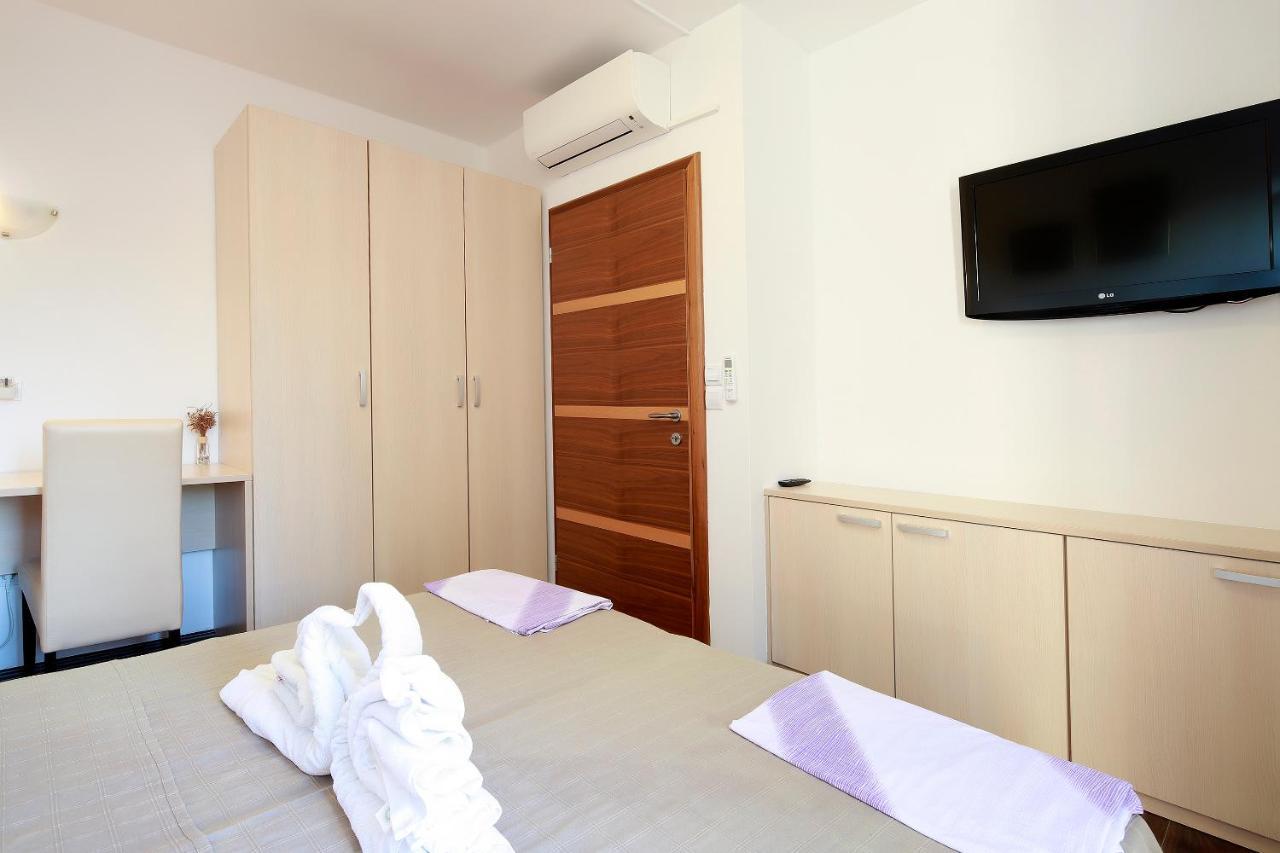 Pension Riviera-Silo Екстер'єр фото