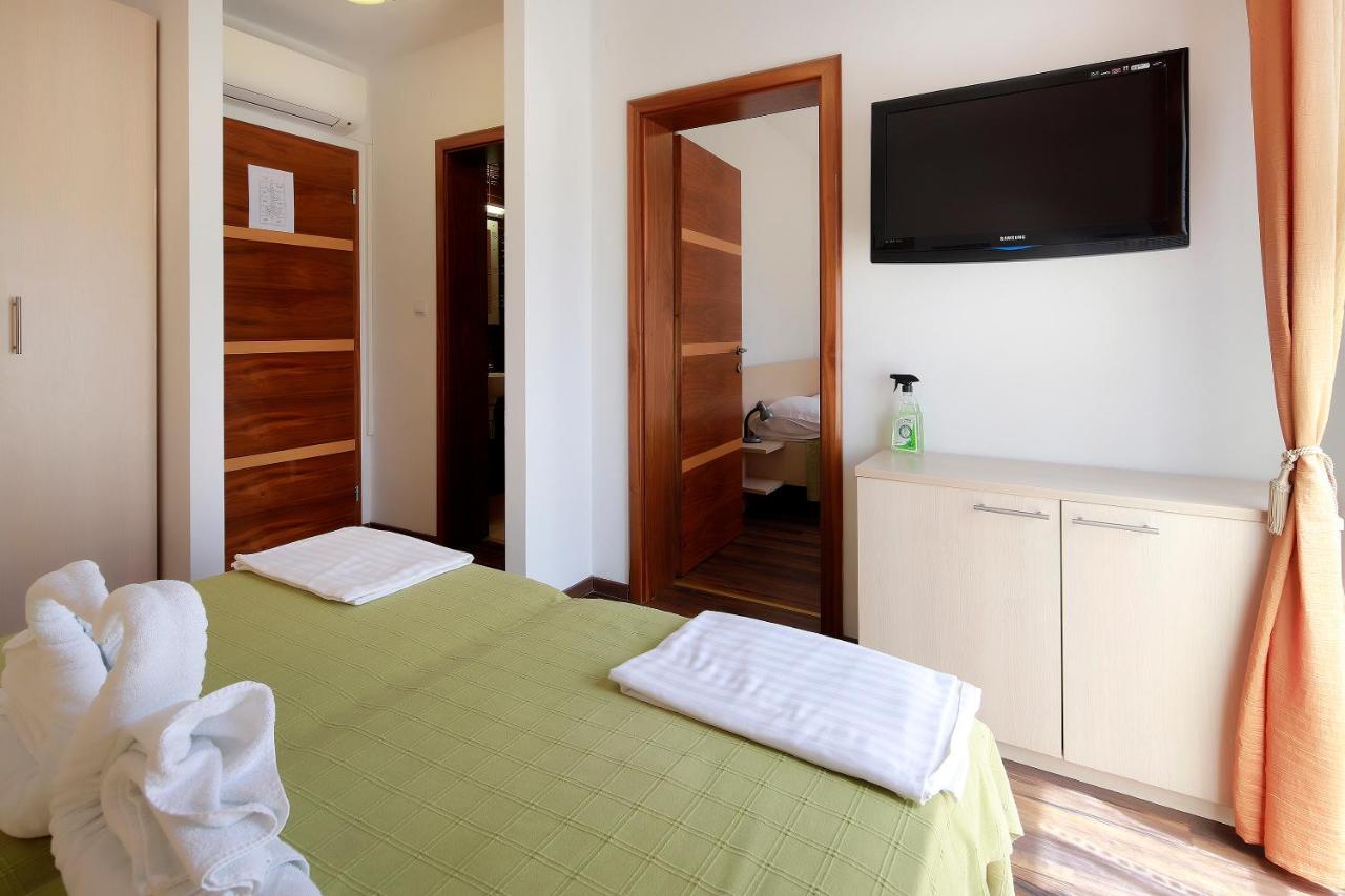 Pension Riviera-Silo Екстер'єр фото