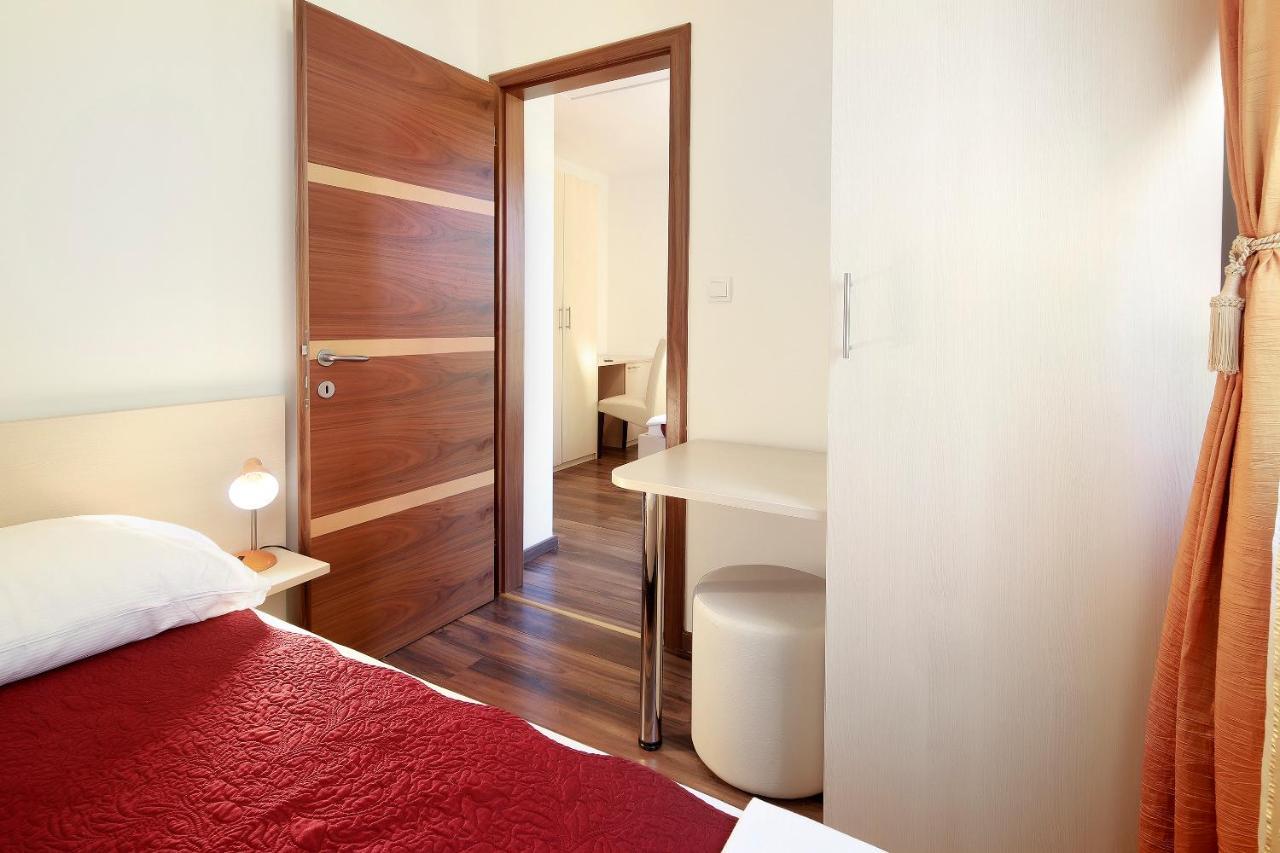 Pension Riviera-Silo Екстер'єр фото